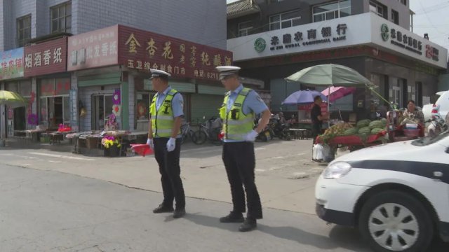 米脂县交警大队开展电动自行车安全隐患整治行动